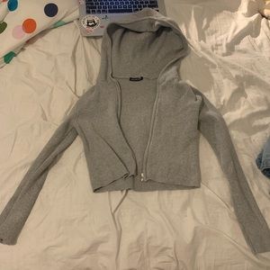 Brandy Melville cropped gray hoody